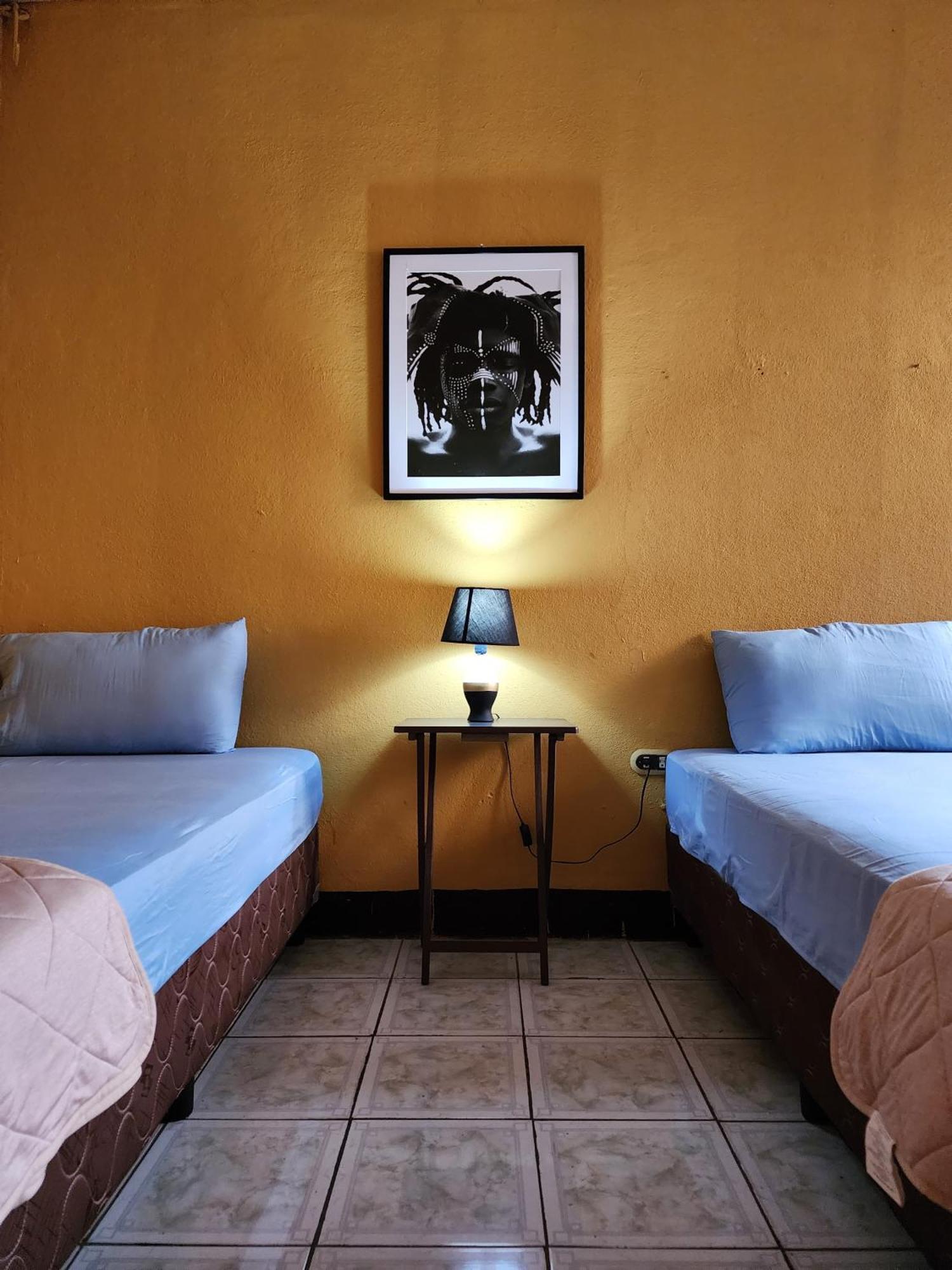 Casa Cempoal Bed & Breakfast Гранада Екстериор снимка