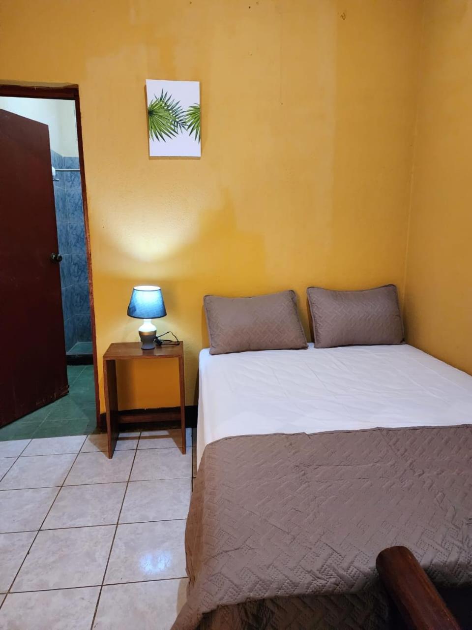 Casa Cempoal Bed & Breakfast Гранада Екстериор снимка