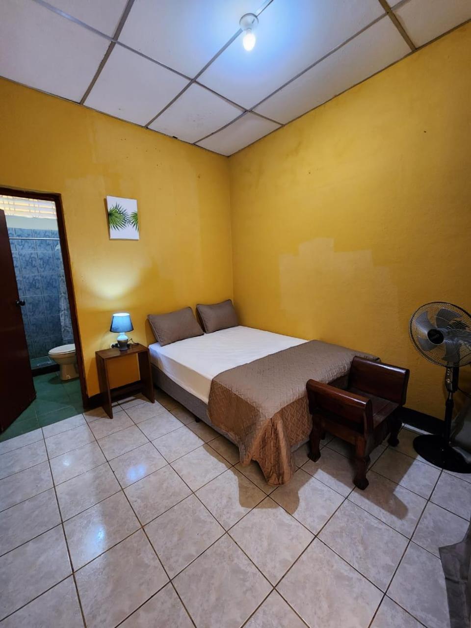 Casa Cempoal Bed & Breakfast Гранада Екстериор снимка