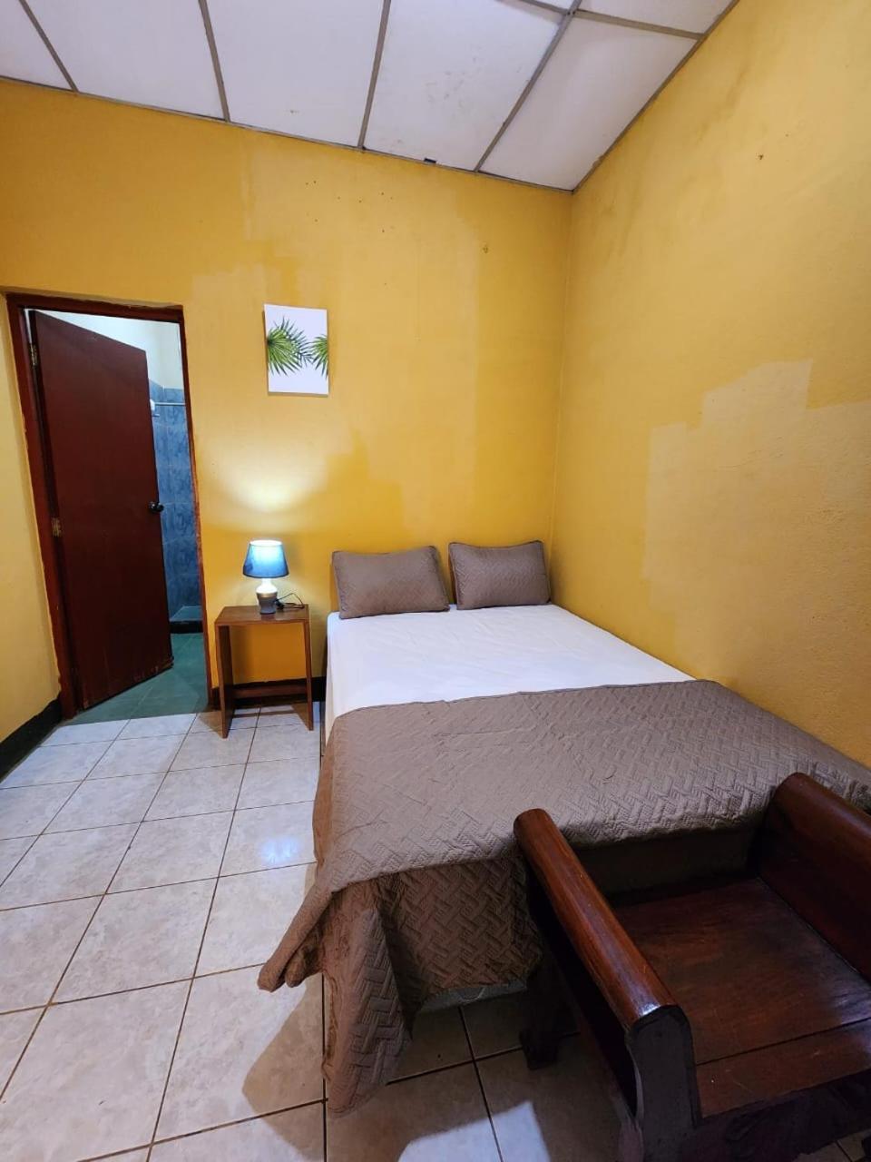 Casa Cempoal Bed & Breakfast Гранада Екстериор снимка