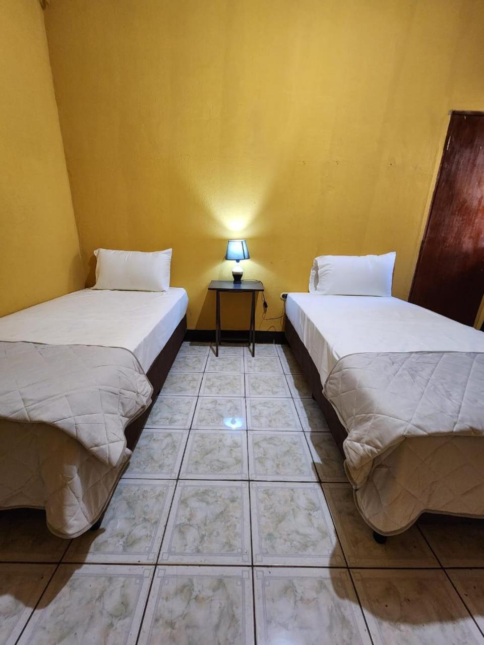 Casa Cempoal Bed & Breakfast Гранада Екстериор снимка