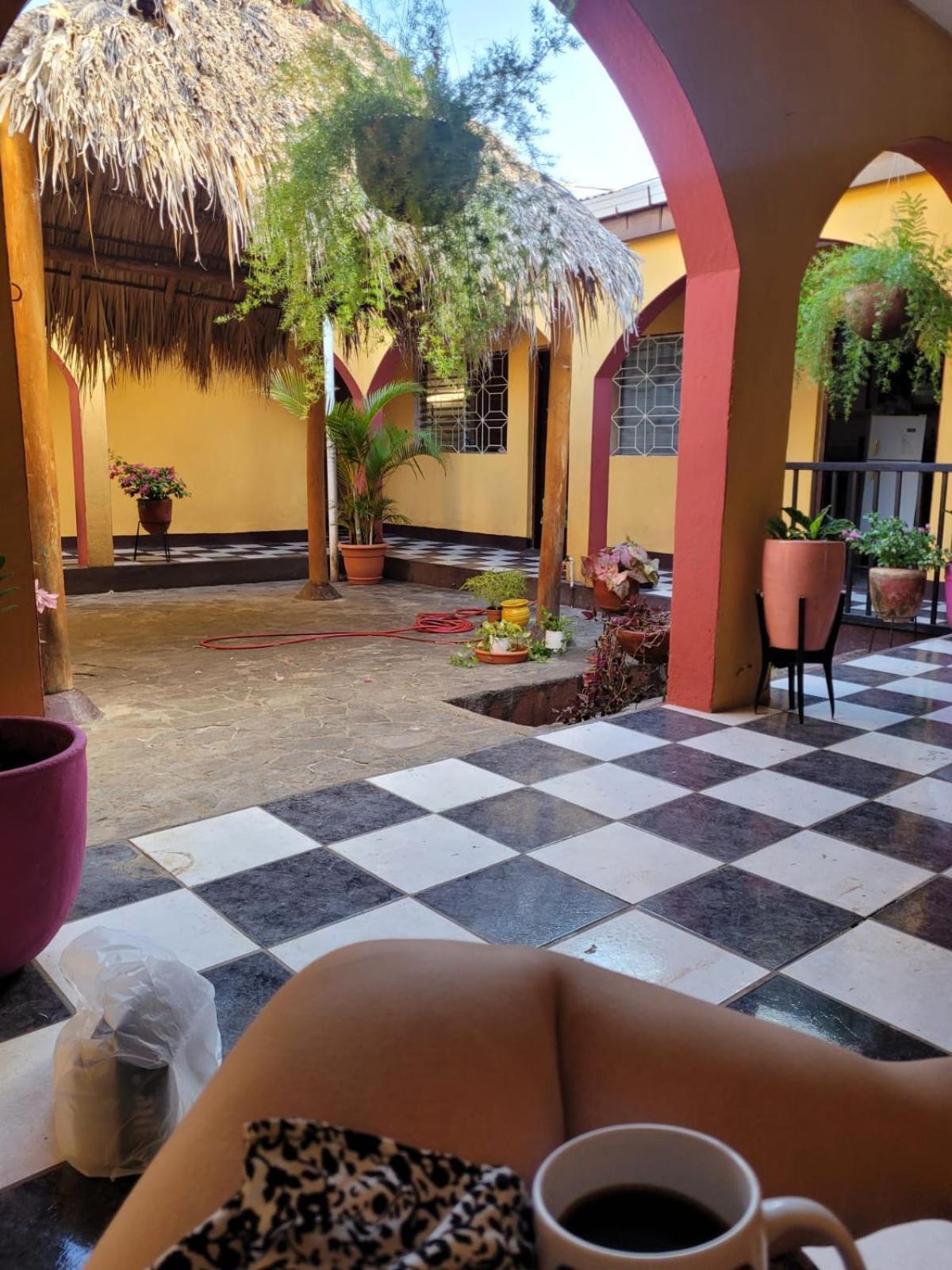 Casa Cempoal Bed & Breakfast Гранада Екстериор снимка